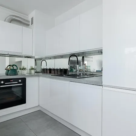 Nature Escape By Bookinghost