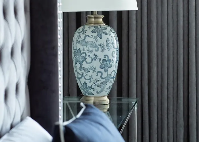 Nature Escape By Bookinghost