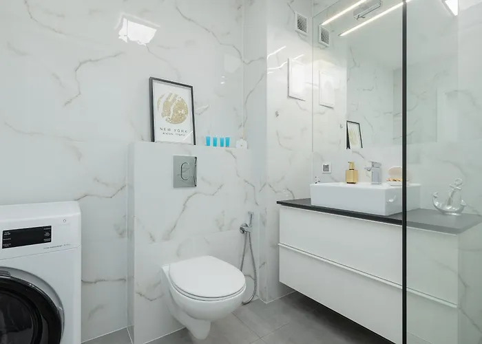 Apartment Nature Escape By Bookinghost *